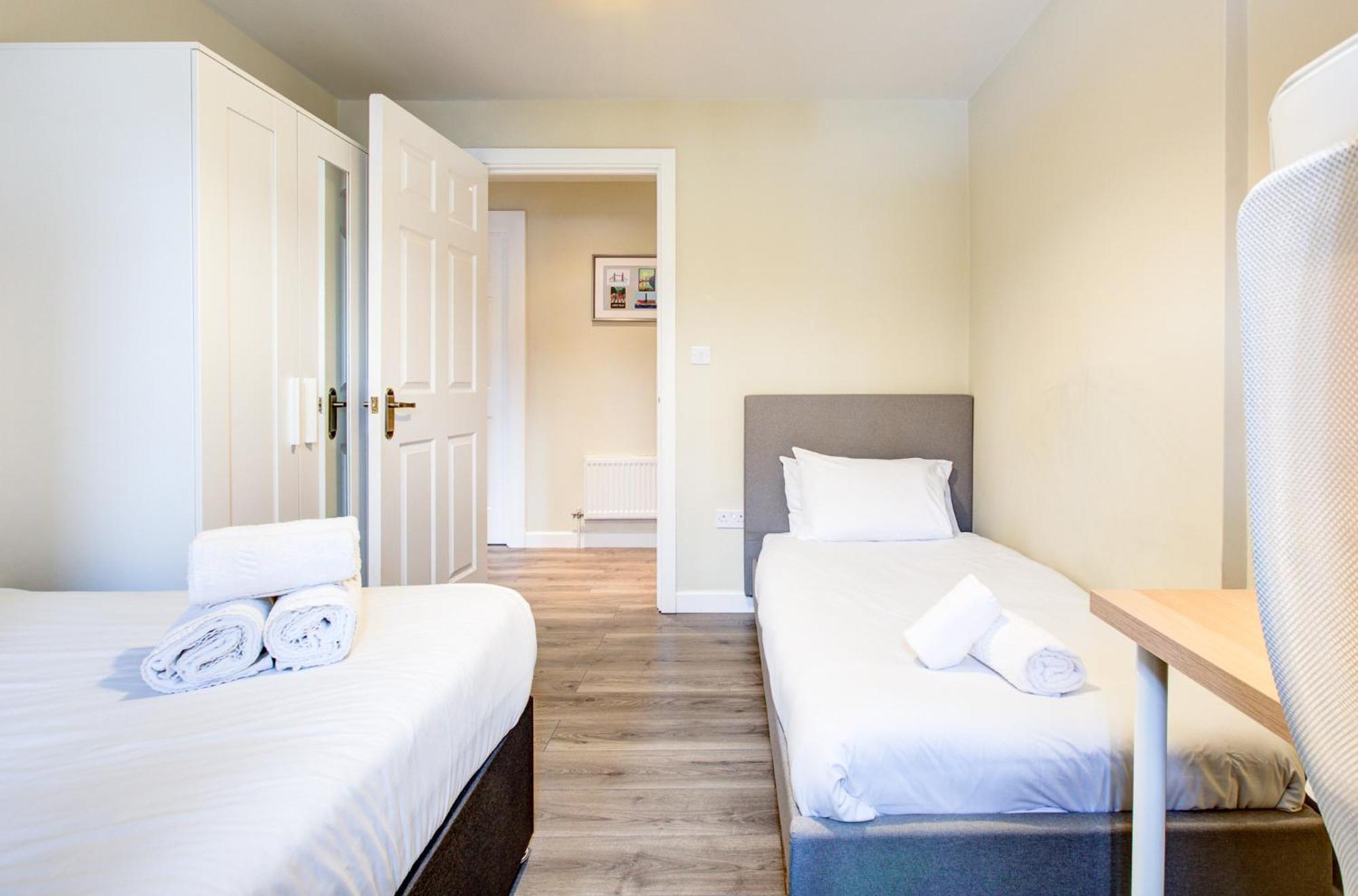 Spacious & Modern 2 Bed Sleeps 5 In Walthamstow London Eksteriør billede